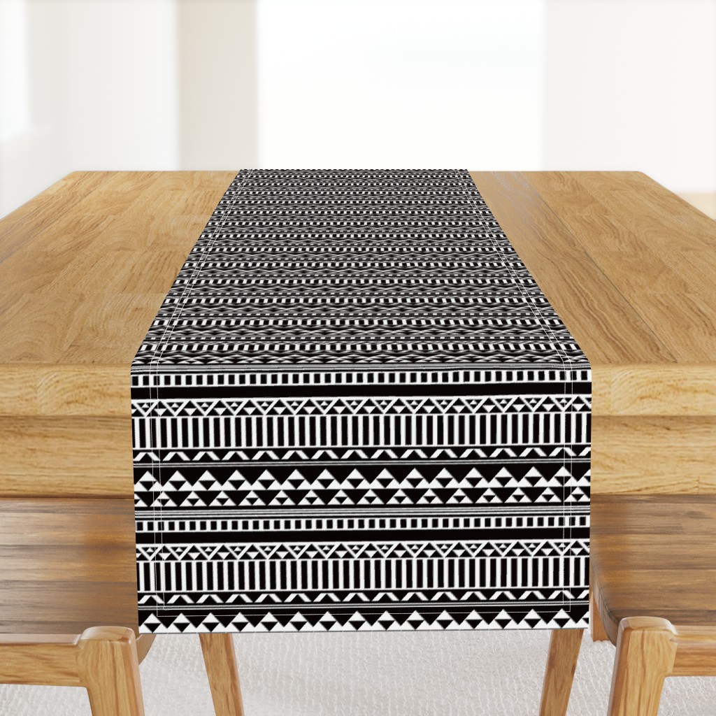 Mountain Stripe Kilim in Black + White