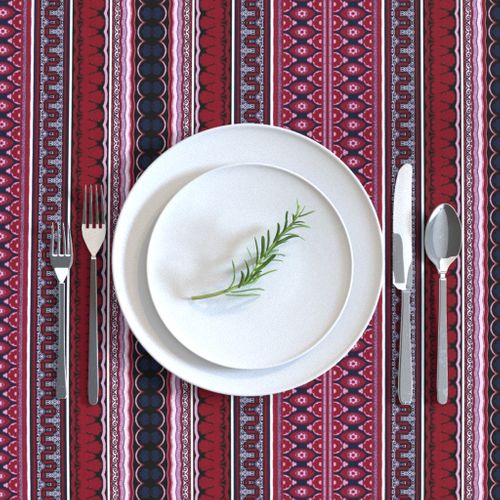 HOME_GOOD_RECTANGULAR_TABLE_CLOTH