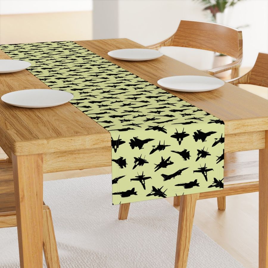 HOME_GOOD_TABLE_RUNNER