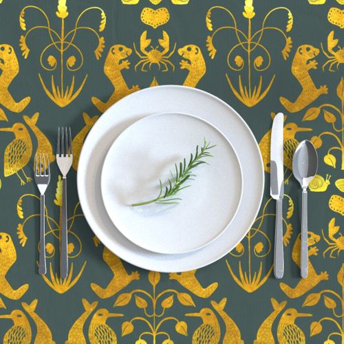 HOME_GOOD_RECTANGULAR_TABLE_CLOTH