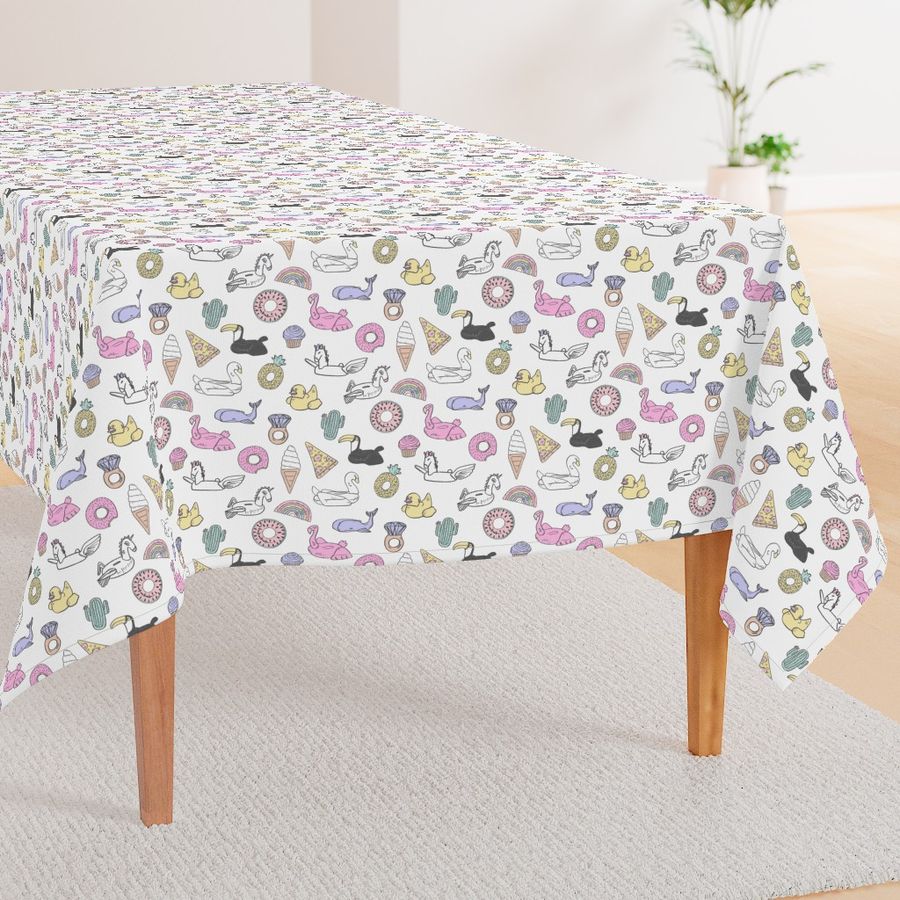 HOME_GOOD_RECTANGULAR_TABLE_CLOTH