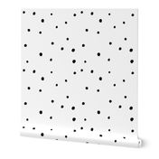 Black and white dots /