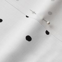 Black and white dots /