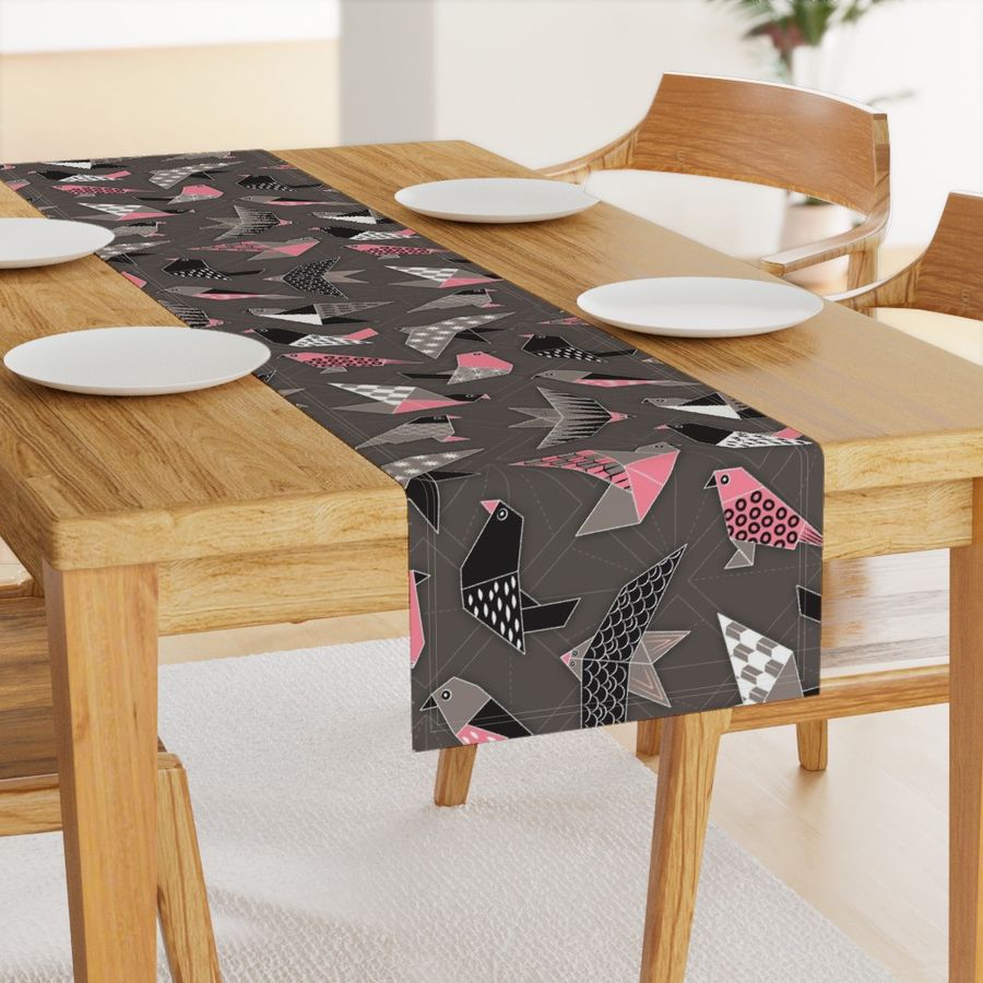 HOME_GOOD_TABLE_RUNNER