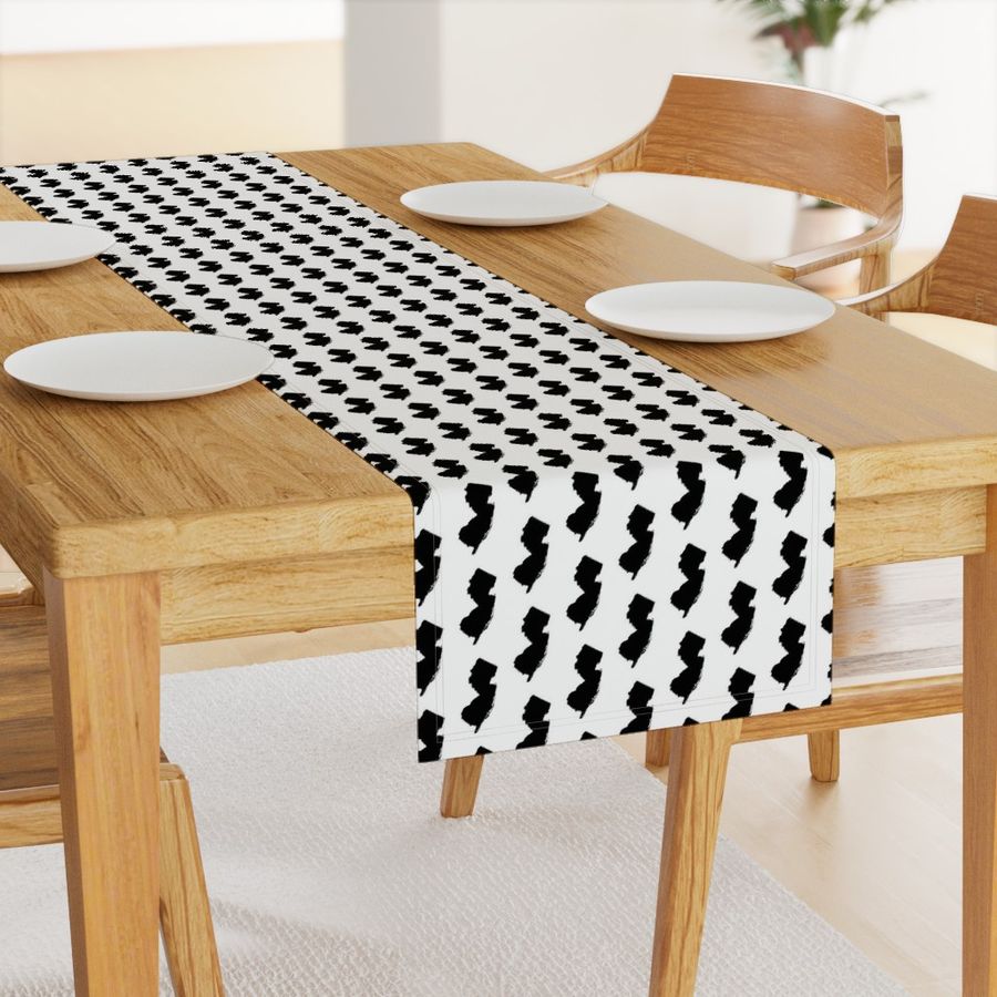 HOME_GOOD_TABLE_RUNNER