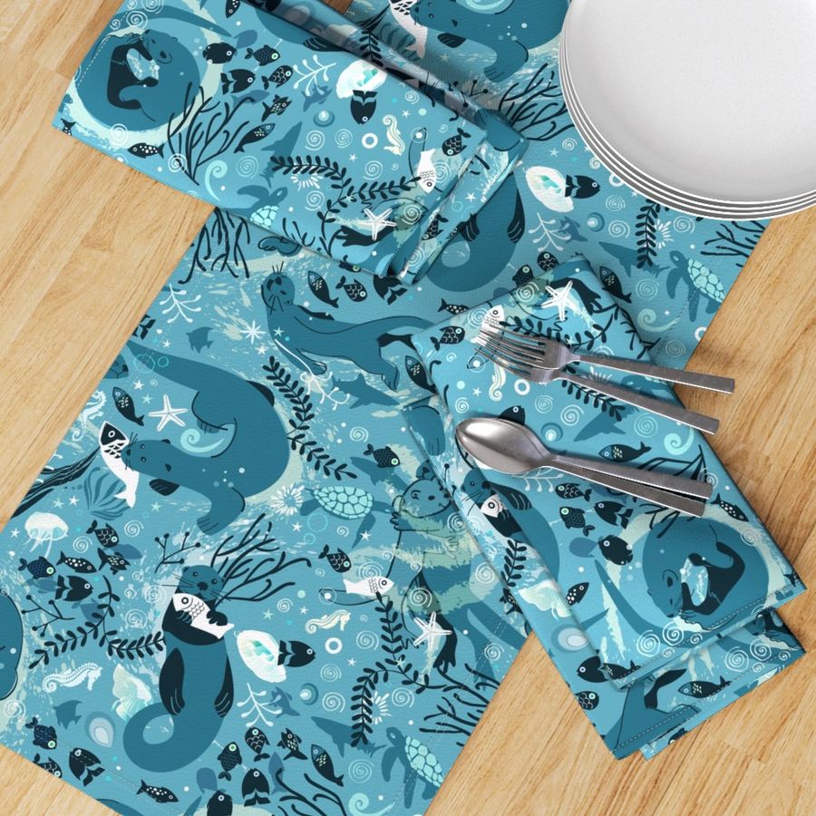 HOME_GOOD_TABLE_RUNNER