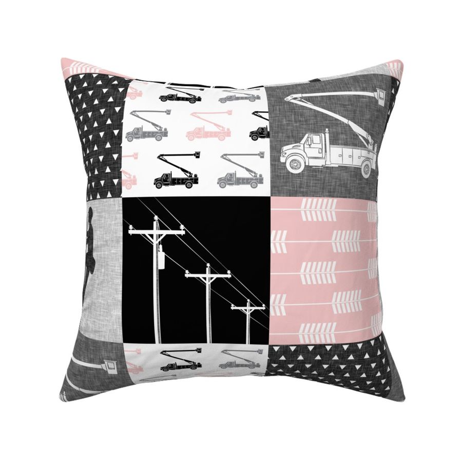 HOME_GOOD_SQUARE_THROW_PILLOW