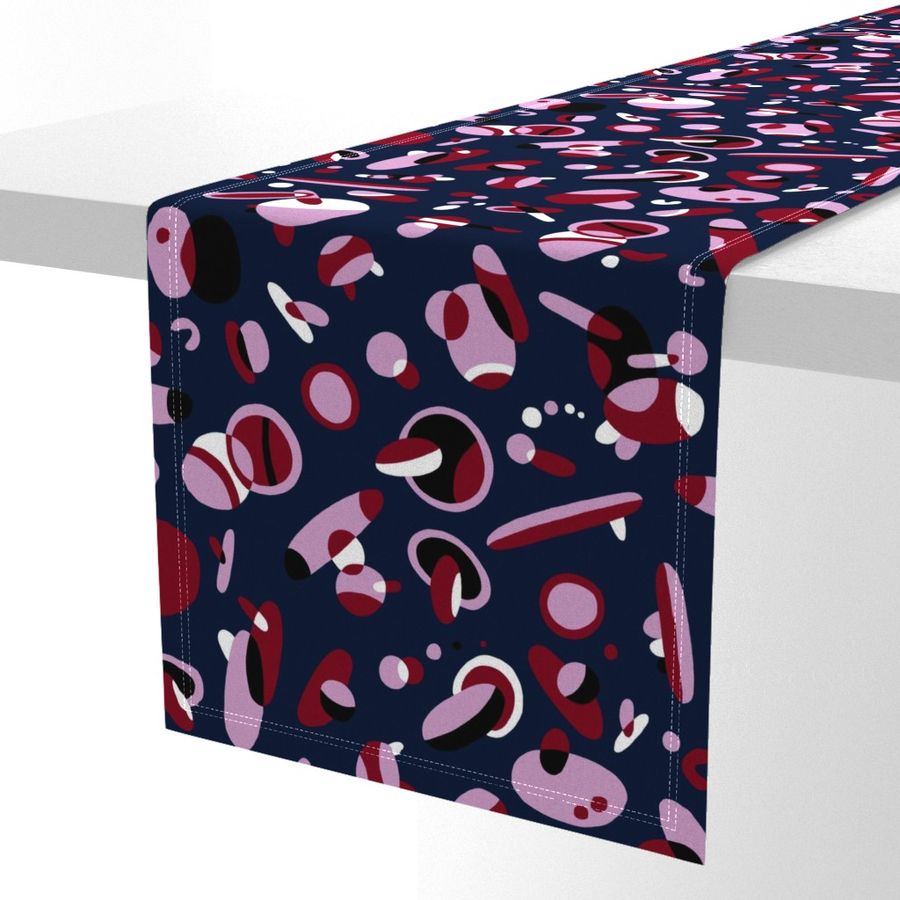 HOME_GOOD_TABLE_RUNNER