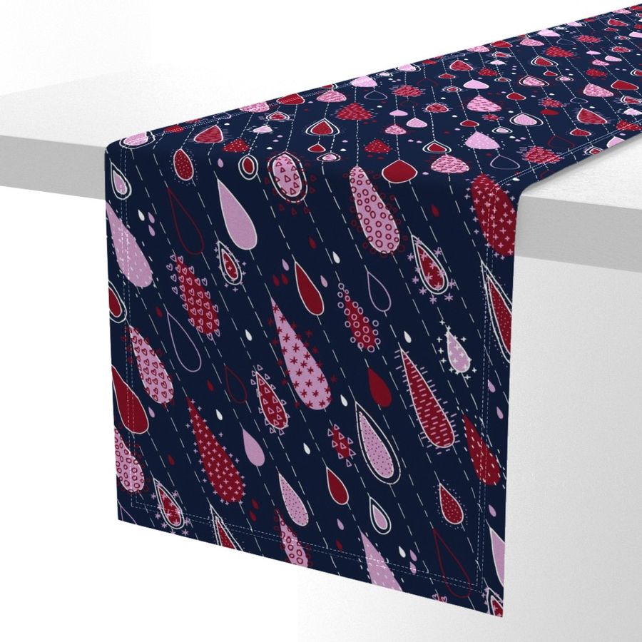 HOME_GOOD_TABLE_RUNNER