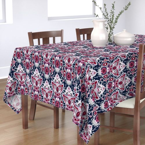 HOME_GOOD_RECTANGULAR_TABLE_CLOTH