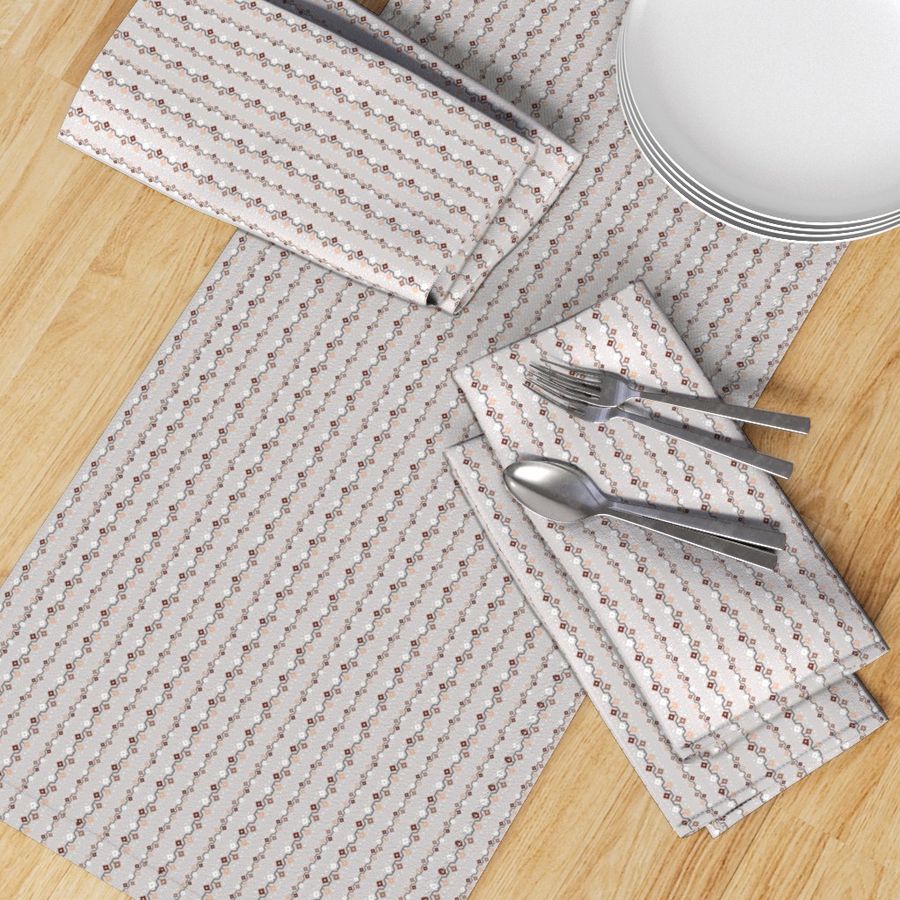 HOME_GOOD_TABLE_RUNNER