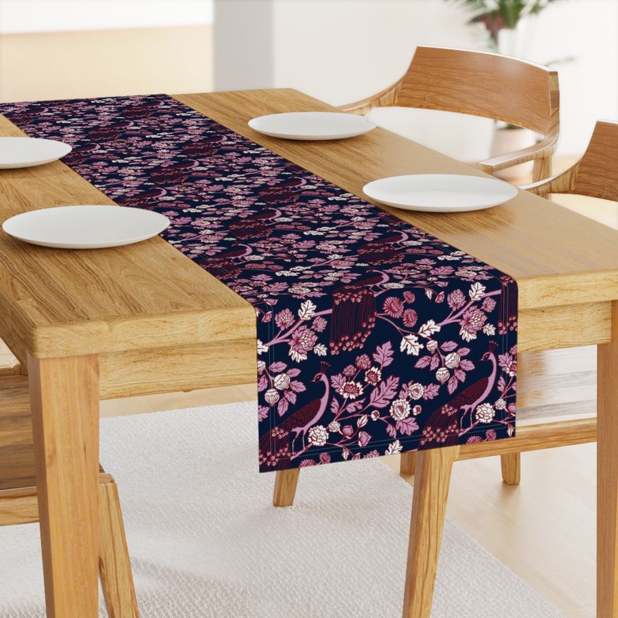 HOME_GOOD_TABLE_RUNNER