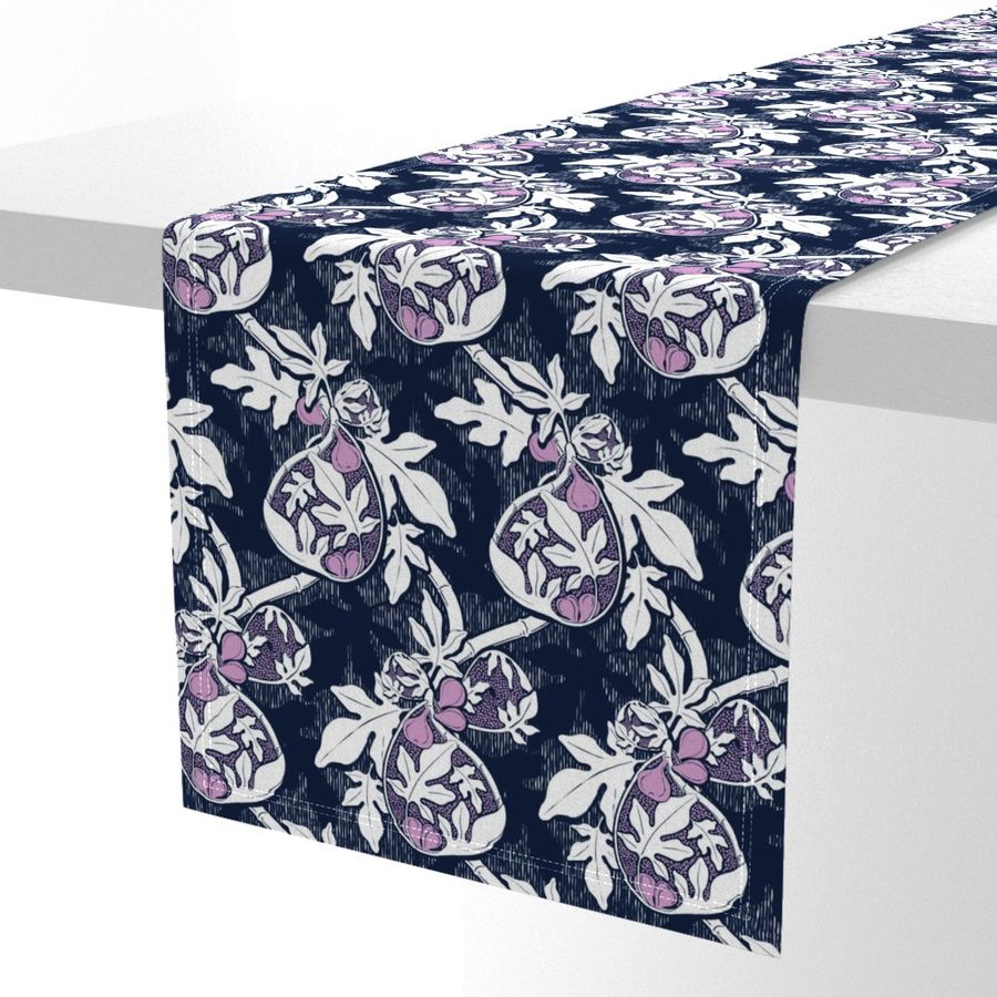 HOME_GOOD_TABLE_RUNNER