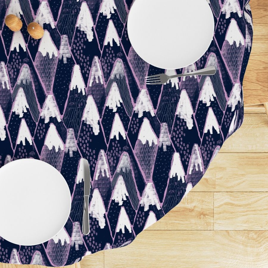 HOME_GOOD_ROUND_TABLE_CLOTH