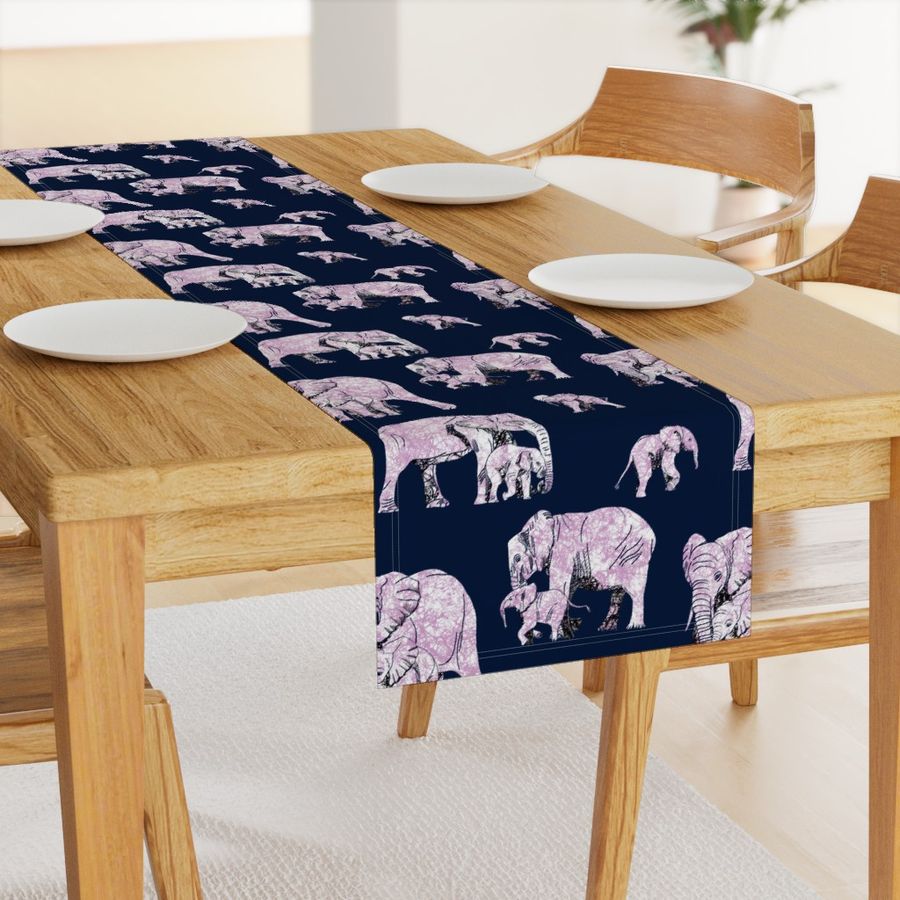 HOME_GOOD_TABLE_RUNNER