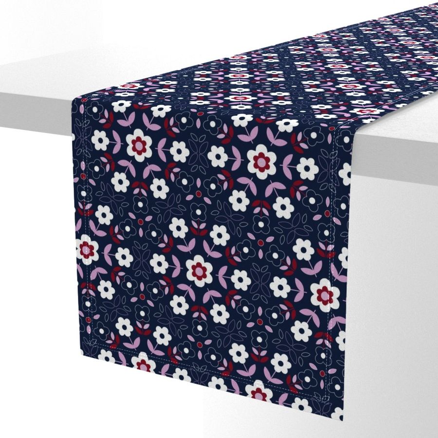 HOME_GOOD_TABLE_RUNNER