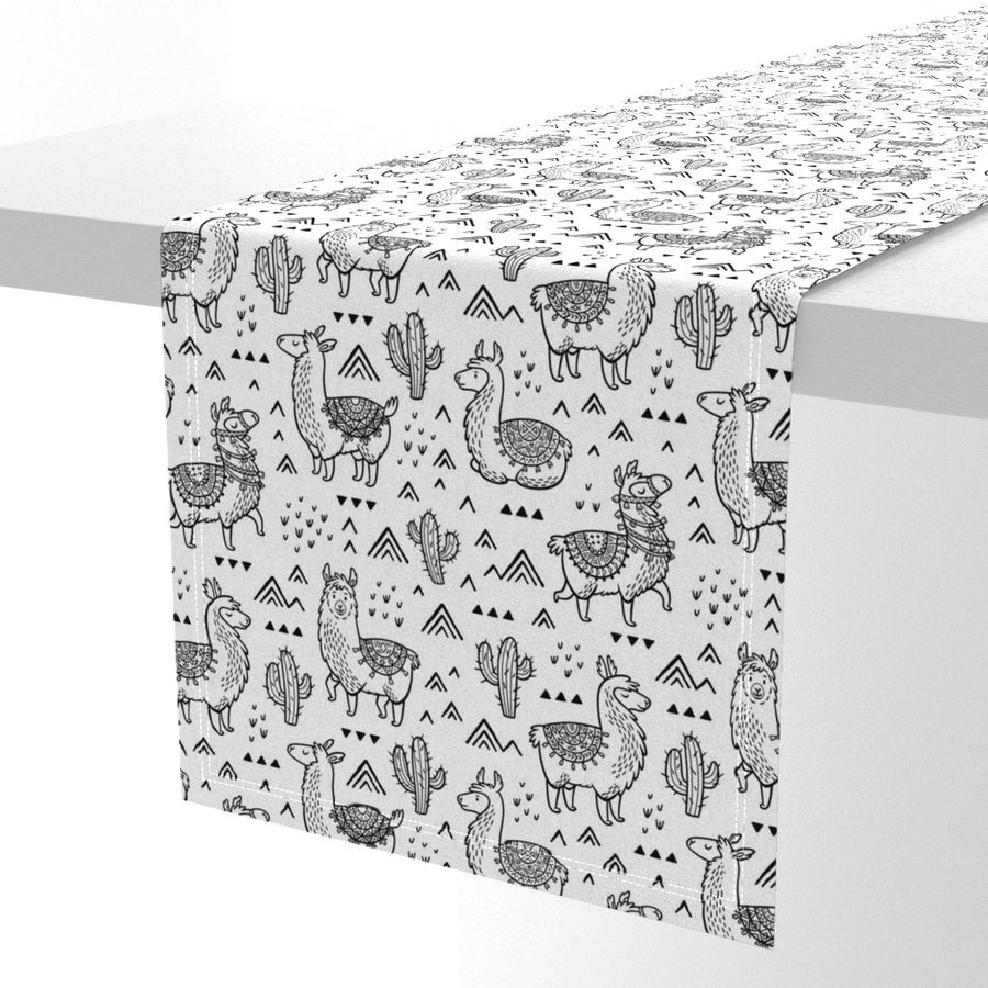 HOME_GOOD_TABLE_RUNNER