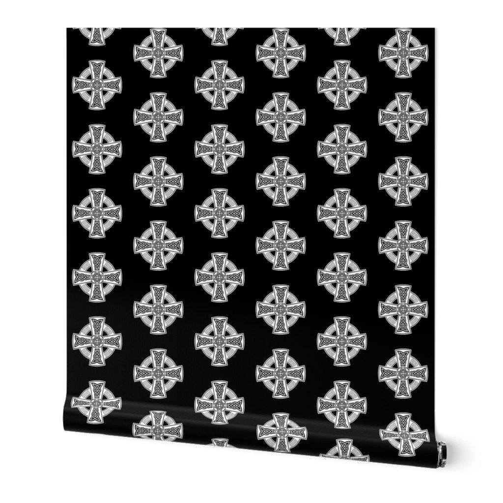 Celtic Cross // Black // Large