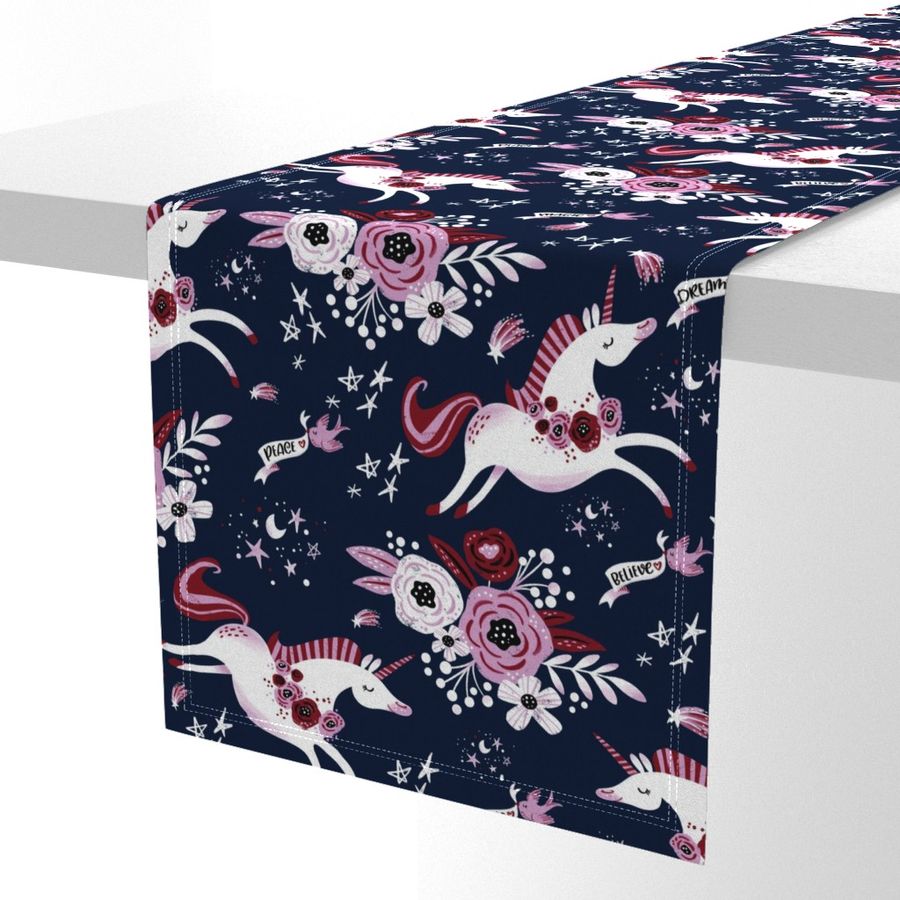 HOME_GOOD_TABLE_RUNNER