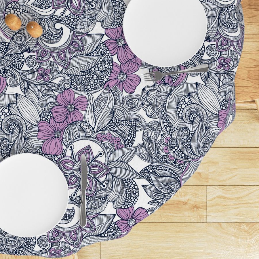 HOME_GOOD_ROUND_TABLE_CLOTH