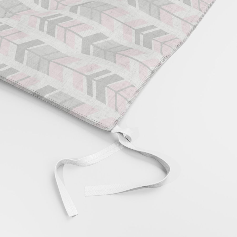 Grey Pink Arrow-ch