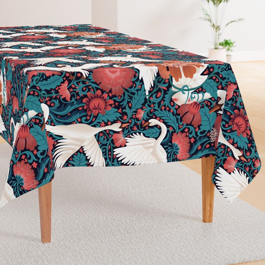 HOME_GOOD_RECTANGULAR_TABLE_CLOTH