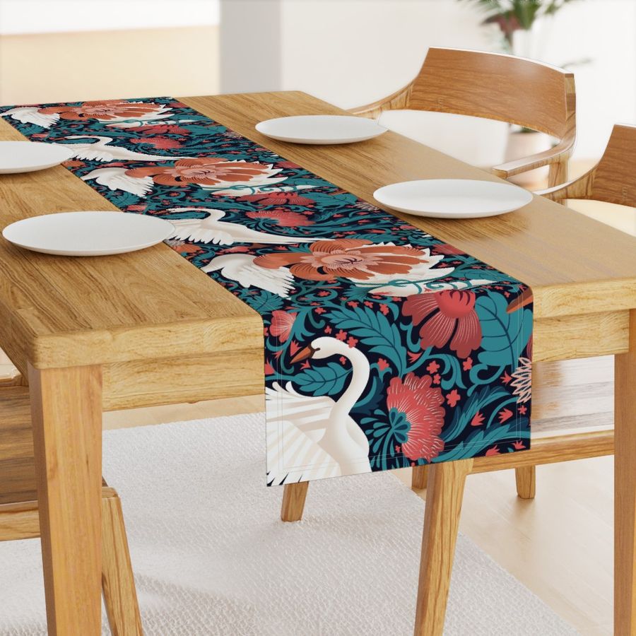 HOME_GOOD_TABLE_RUNNER