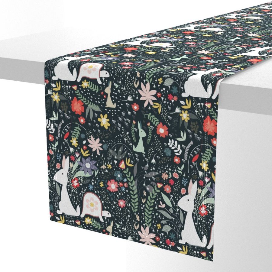 HOME_GOOD_TABLE_RUNNER