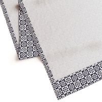 Mini Daisy Tile - Spanish Grey