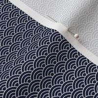Small Japanese-Style Ripple - White on Navy