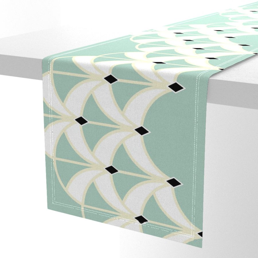 HOME_GOOD_TABLE_RUNNER