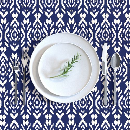 HOME_GOOD_RECTANGULAR_TABLE_CLOTH