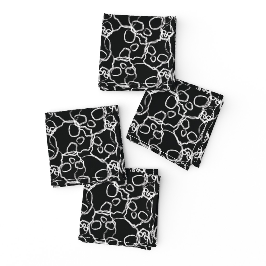 Scattered Skulls Black