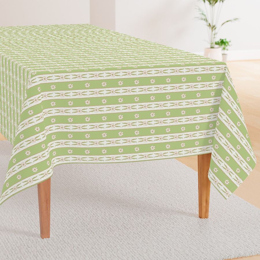 HOME_GOOD_RECTANGULAR_TABLE_CLOTH