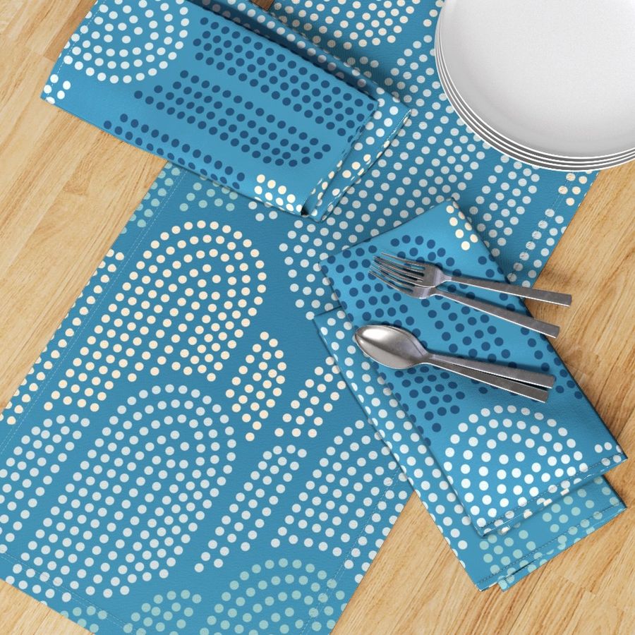 HOME_GOOD_TABLE_RUNNER