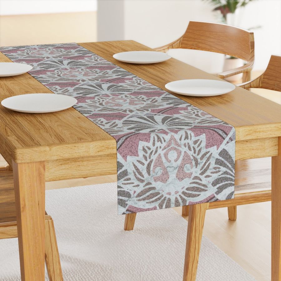 HOME_GOOD_TABLE_RUNNER