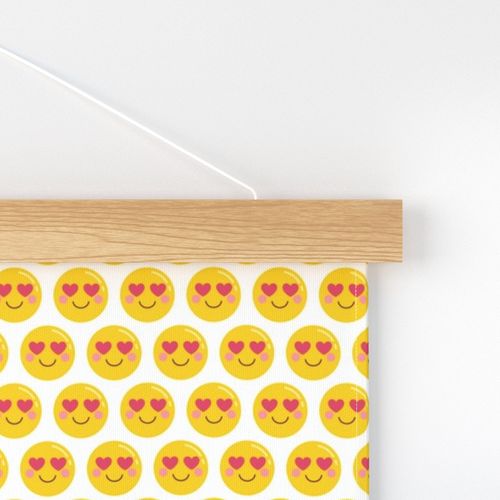 heart eyes MED :: cheeky emoji faces