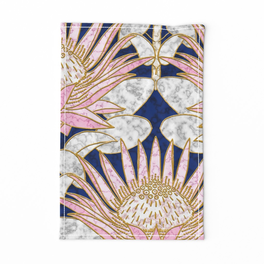 Blush King Protea Art Deco (midnight)