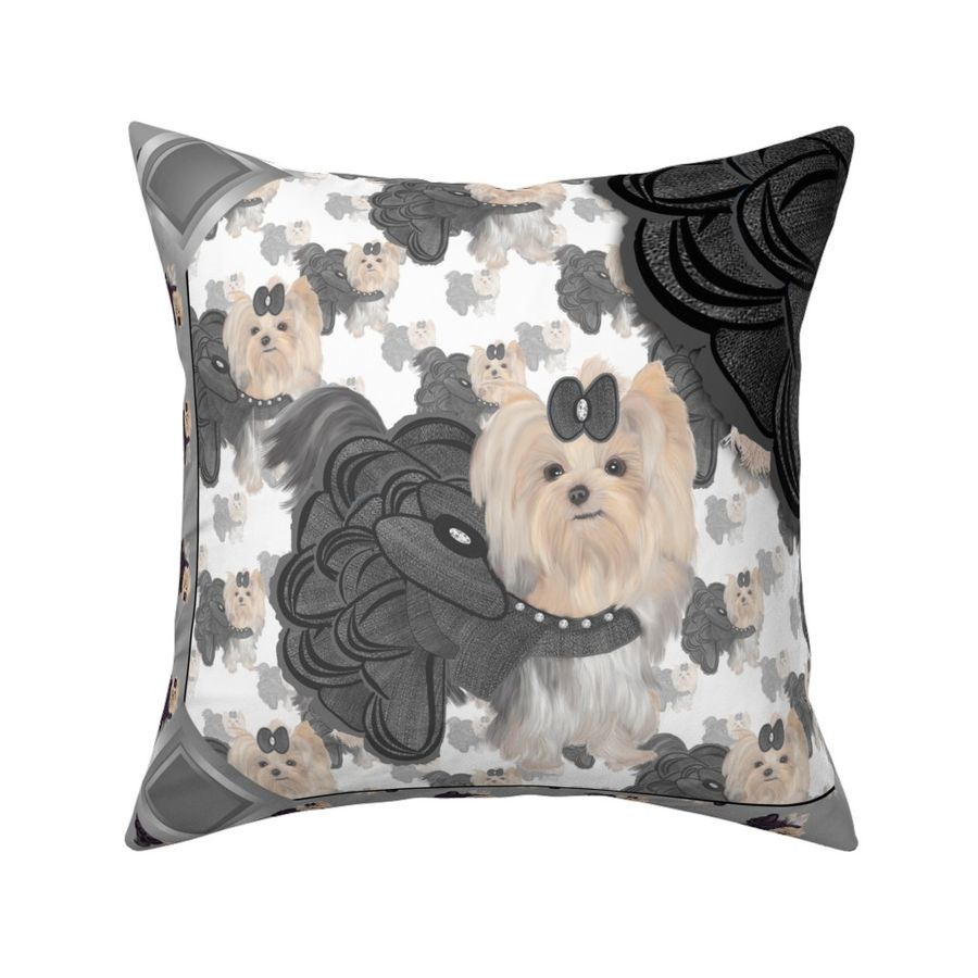 HOME_GOOD_SQUARE_THROW_PILLOW