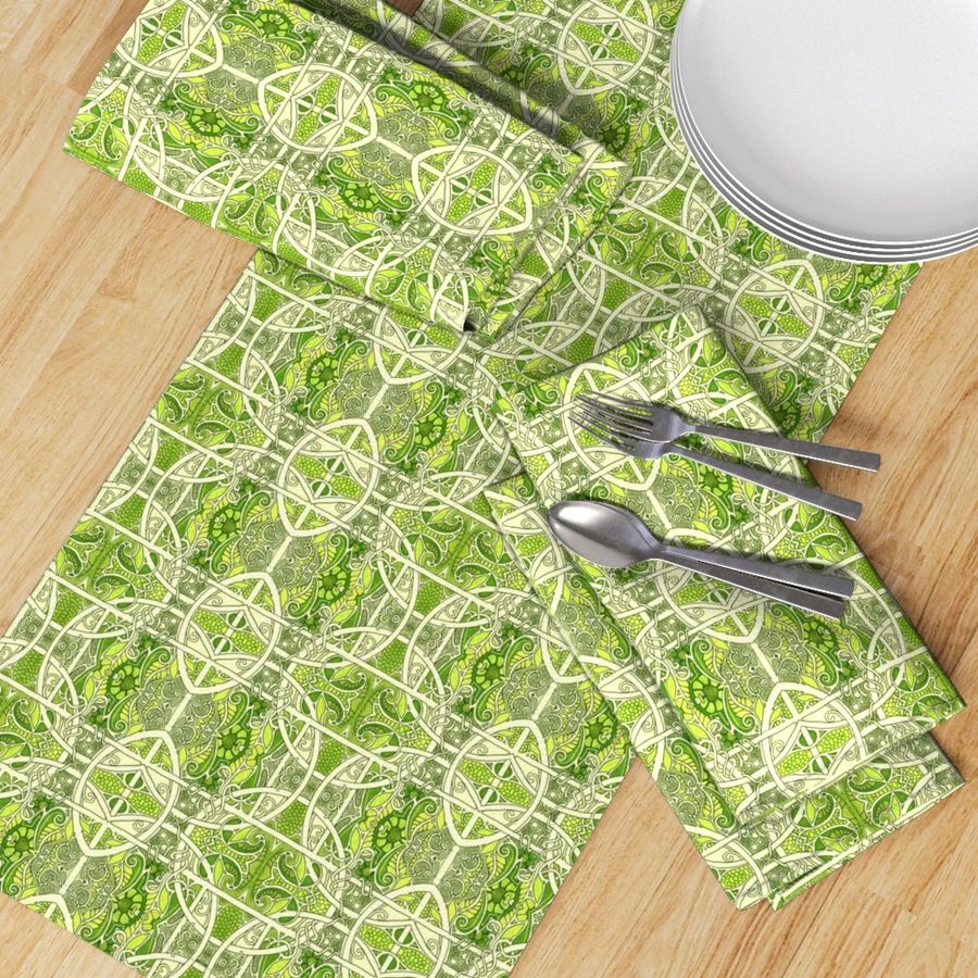 HOME_GOOD_TABLE_RUNNER