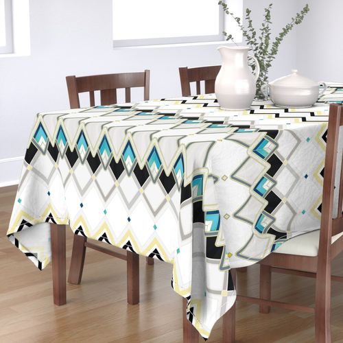 HOME_GOOD_RECTANGULAR_TABLE_CLOTH