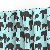  Elephant mom and baby in blue