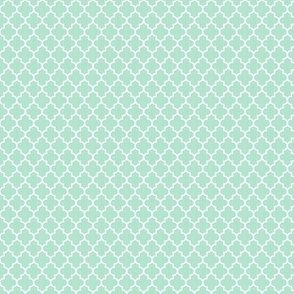 quatrefoil mint green - small