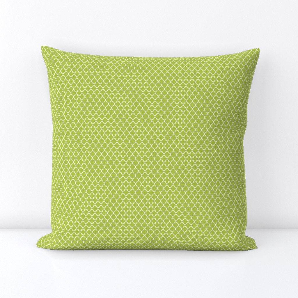 quatrefoil lime green - small