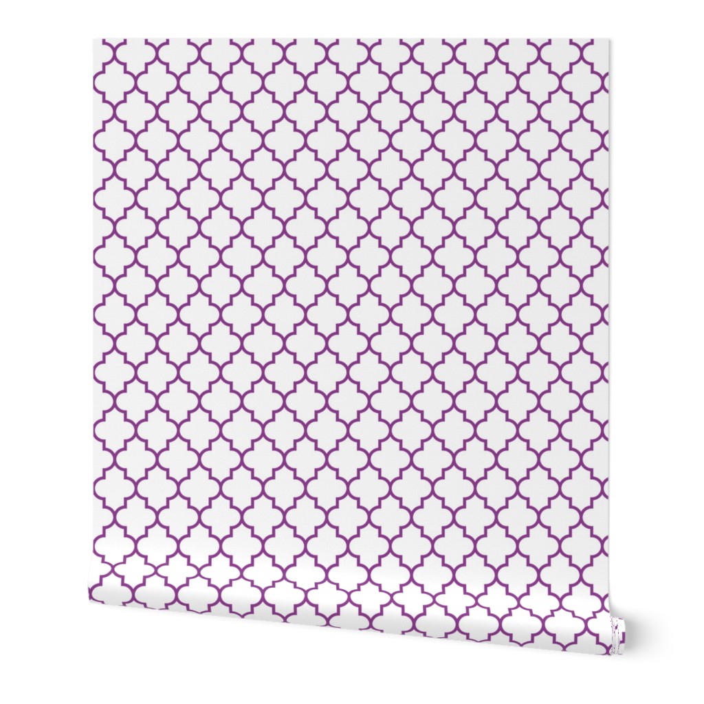 quatrefoil MED grape on white