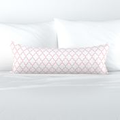 quatrefoil MED light pink on white