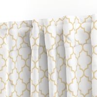 quatrefoil MED creamy banana on white