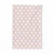 quatrefoil MED peach on white