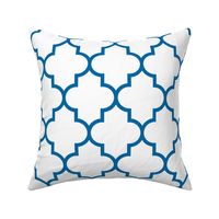 quatrefoil LG royal blue on white