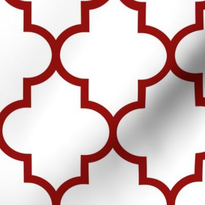 quatrefoil LG dark red on white